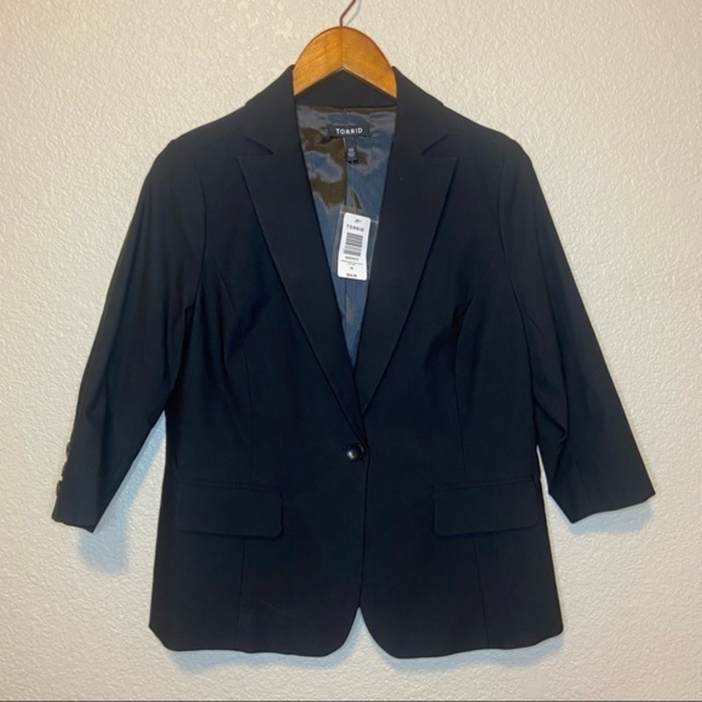 NWT Torrid Black‎ Blazer Size 00